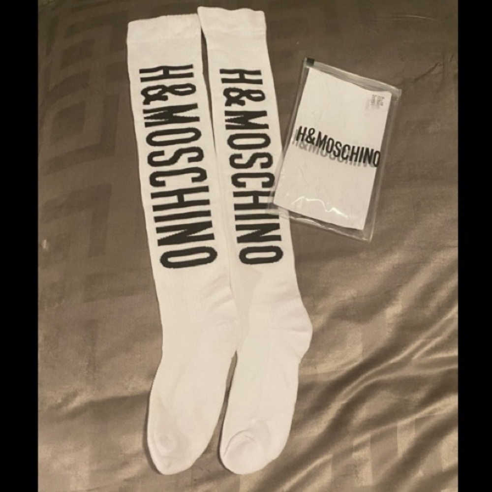 H&M MOSCHINO KNEE SOCKS